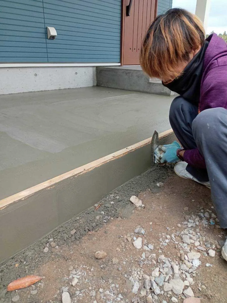 タイル・左官 現場スナップ 施工中 02